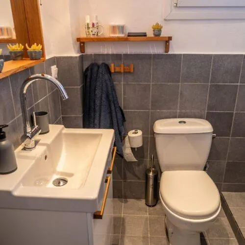 Alemar Estates Apartment *